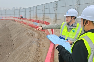 身邊的榜樣——記集團(tuán)公司（局）2024年度“優(yōu)秀項(xiàng)目經(jīng)理”新型采暖及制冷技術(shù)開(kāi)發(fā)團(tuán)隊(duì)領(lǐng)軍人